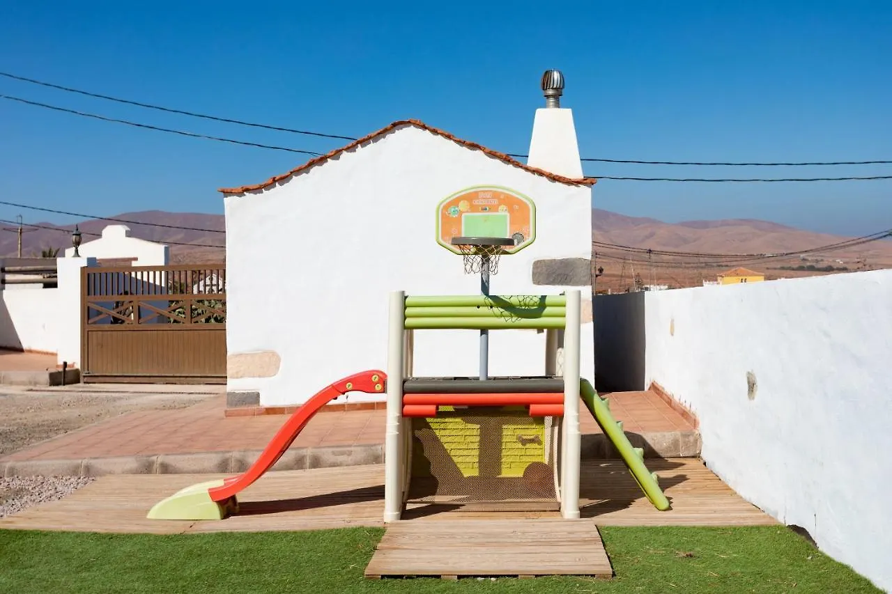 Home2Book Finca Dos Ruedas La Ampuyenta España